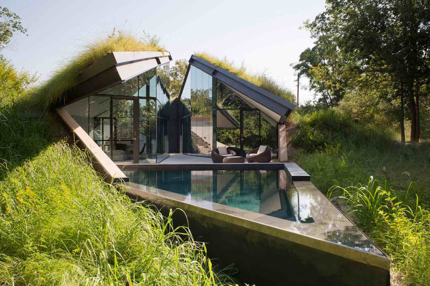 Edgeland House 